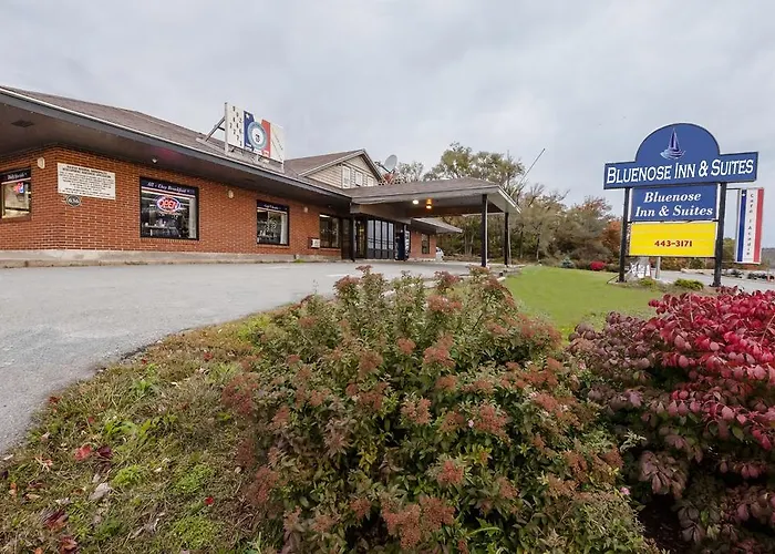Bluenose Inn & Suites