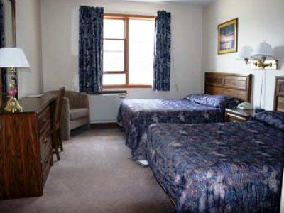 Motel Bluenose &